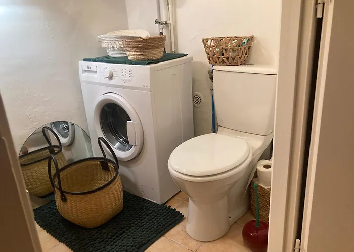 Apartman With Large Private Courtyard